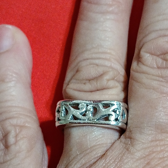 Brighton.925 silver cut out square ring. - Picture 3 of 5